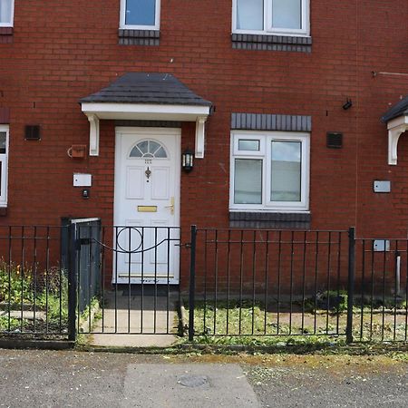 Cosy 2 Bed With Parking Near Piccadilly, Etihad Stadium And Coop Live Sleeps Up To 5 Villa Manchester Luaran gambar